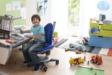 Zappeln erlaubt: So findet man die passenden Schreibmöbel für Kinder