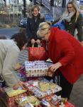 Weihnachtsaktion: Familienkasse Chemnitz sammelt 100 Geschenke für benachteiligte Kinder