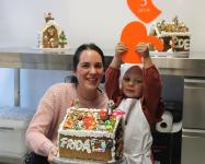 Lebkuchenhaus-Aktion für herzkranke Kinder