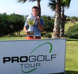 Finalrunde im Sturm: Mathieu Decottignies Lafon gewinnt die Open Mogador