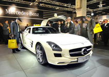 Europäische Taximesse 2010: Das schnellste Taxi der Welt - Mercedes-Benz SLS AMG