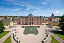 Das Schloss zwischen Architektur und noblen Speisen. Besondere Führungen