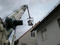 Berlin: Dachdeckerbetriebe nach dem Sturm im Dauereinsatz