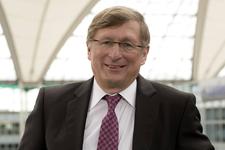 Flughafenverband ADV setzt auf Kontinuität: Münchner Airportchef Dr. Michael Kerkloh als Präsident wiedergewählt