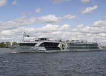 Ein ganzes Schiff für sich: Bei der gemeinsamen Auktion von VIVA Cruises und e-hoi eine exklusive Flusskreuzfahrt auf der MS TREASURES für bis zu 76 Gäste ersteigern