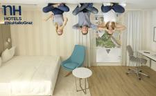 Hotelzimmer auf dem Kopf & sprechender Rollkoffer - NH Hotel Group setzt auf interaktive Kommunikation