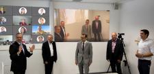 Minister Wolf informiert sich über das digitale Sommersemester an der Hochschule Worms