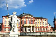 "Licht und Feuer" ist das Motto des 3. Schlosserlebnistags am 16. Juni 2013