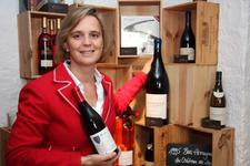 Weinliebhaber kaufen Wein in Baden-Baden bei Vineur Select & Wein-Powerfrau Pia von Drabich-Waechter!