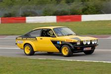 37. AvD-Oldtimer-Grand-Prix: Mit Opel-Kadett von Altkanzler Schmidt