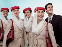 Traumberuf zum Abheben: Emirates sucht weltweit 3.000 Flugbegleiter - im Februar auch in Hamburg