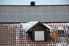 Tagsüber Sonnenkraft tanken, abends die Sonnenenergie nutzen