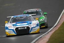 Dunlop und Phoenix Racing gewinnen auf der Nürburgring-Nordschleife