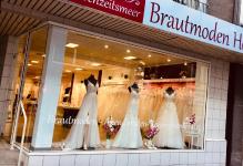 Eröffnung Brautmodengeschäft "Hochzeitsmeer" in Wittener Innenstadt
