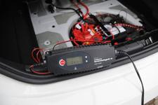 TÜV SÜD: Bei Saisonfahrzeugen dauernd für Spannung sorgen