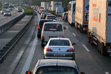 Endspurt auf den Autobahnen: Hohes Verkehrsaufkommen