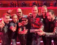 The BossHoss rocken die Offiziellen Deutschen Charts