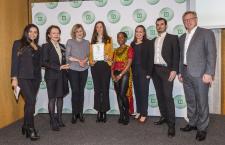 Stiftung Jona aus Berlin: 2. Platz beim DEICHMANN-Förderpreis für Integration