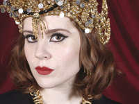 In Kooperation mit Livedome präsentiert der Online-Programmführer guxa am 22. April das Konzert von Kate Nash aus dem Berliner Admiralspalast