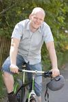 Gunnar Fehlau ist Autor mehrerer Fahrradfachbücher und Leiter des pressedienst-fahrrad (www.pd-f.de), Deutschlands führendem Themendienst rund ums Thema Fahrrad(fahren)