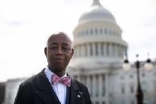 USA: Adventistischer Senatskaplan mit Canterbury-Medaille gewürdigt
