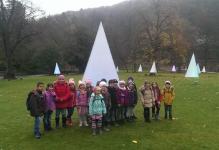 Adventsaktion gestartet: Im Schlossgarten leuchten die Weihnachtsbaum-Skulpturen