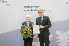 "Hohe Auszeichnung für Hildegard Lunau"