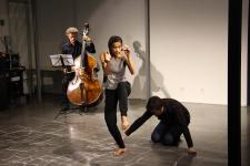 Abend der Sirenen: Neue Musik trifft Performance - Kunst