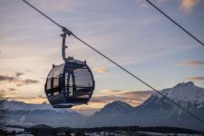 Wintergenuss bis Mitte April: Am Glungezer startet die Saison mit neuer Beschneiungsanlage, moderner Zehner-Gondel und neuem Panoramaweg