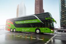 MeinFernbus FlixBus startet Kooperation mit Capri Sonne
