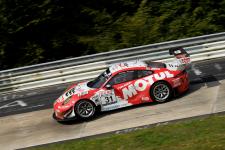 Frikadelli Racing fährt beim 6. VLN-Lauf mit den beiden Porsche 911 GT3 R auf die Plätze neun und 17