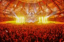 MAYDAY: wild und friedlich