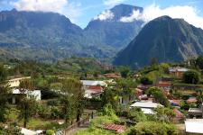 singlereisen.de: La Réunion für Singles – Die wilde Schönheit im Indischen Ozean erfüllt exotische Urlaubsträume!