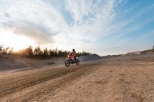 BMW Motorrad Concept Lac Rose / Eine Interpretation der Rallye-Legende von Paris-Dakar exklusiv für das Wheels & Waves-Festival