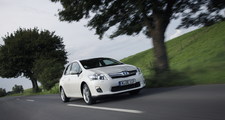 Toyota Auris Hybrid mit fünf Sternen im ADAC EcoTest