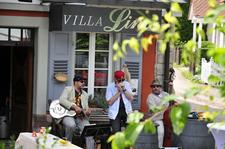 Blues Frühshoppen im Garten der Villa Lina