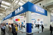 Michelin demonstriert Langlaufqualitäten seiner Reifen für die Transportbranche auf der IAA Nutzfahrzeuge
