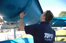 TÜV Thüringen-Betreibertag gibt Empfehlungen zur Sicherheit auf Spielplätzen und in Bädern