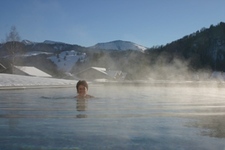 Platz 1 unter 240 Wellnesshotels für das Poolwasser in Haubers Alpenresort