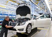 Mercedes-Benz Werk Bremen fährt weitere Sonderschichten