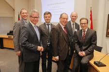Regionalausschuss Neuss der IHK Mittlerer Niederrhein diskutiert mit Bürgermeister Reiner Breuer