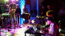 Einladung zum experimentellen Musikabend »KLANGFELDER+«