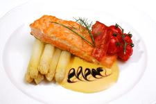 Spargel - der feine Frühlingsgenuss erst recht mit dem passenden Wein