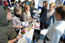 Großer Andrang auf dem Schüler-Infotag 2009 der Hochschule Bremen