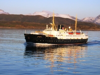 Mit Hurtigruten auf nostalgische Postschiffreise gehen