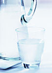 Mindestens zwei Liter pro Tag: Vitalquelle Wasser