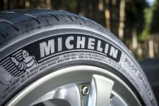 Michelin punktet mit Top-Platzierungen in aktuellen Sommer- und Ganzjahresreifentests
