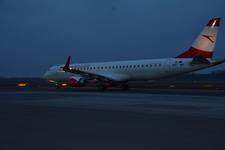 Embraer der Austrian Airlines heute zum Erstflug nach Stuttgart gestartet