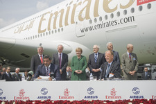Emirates bestellt 32 Airbus A380 im Wert von 11,5 Milliarden US-Dollar
