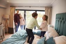 Die besten Haftpflichtpolicen für Familien: uniVersa mit "Sehr gut" ausgezeichnet